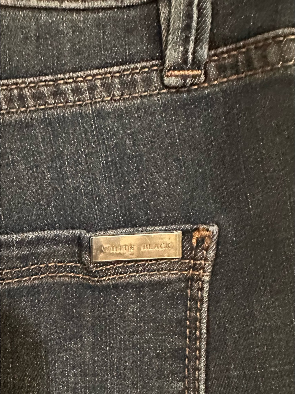 White House Black Market Dark Wash Skinny Jeans with Slight Sparkle Detail ✨ - Picture 4 of 4